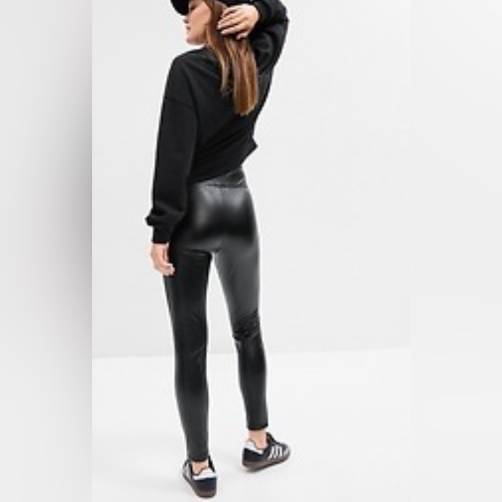 GAP vegan leather leggingss